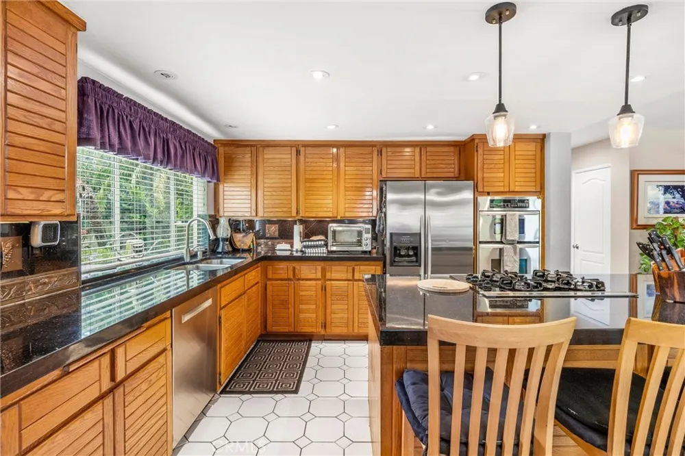 5065 Aviemore Yorba Linda, CA 92887