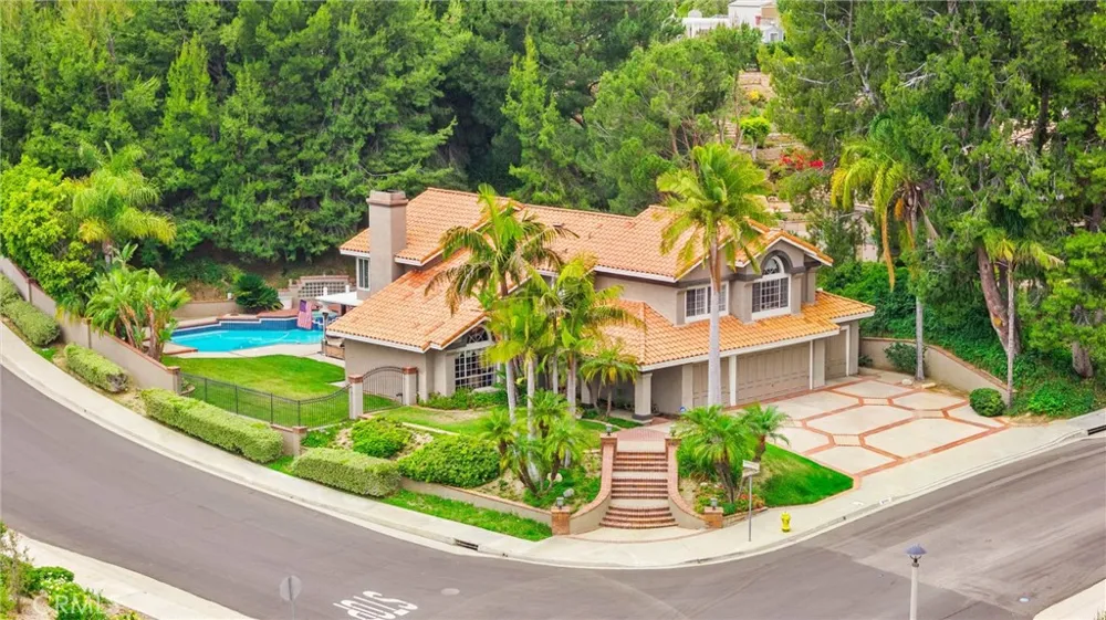 5065 Aviemore Yorba Linda, CA 92887