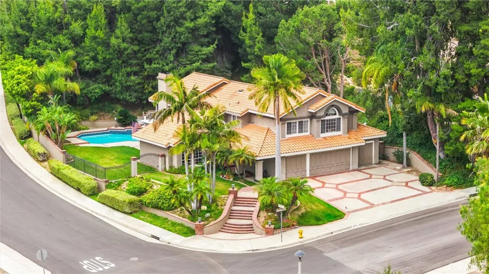 5065 Aviemore Yorba Linda, CA 92887