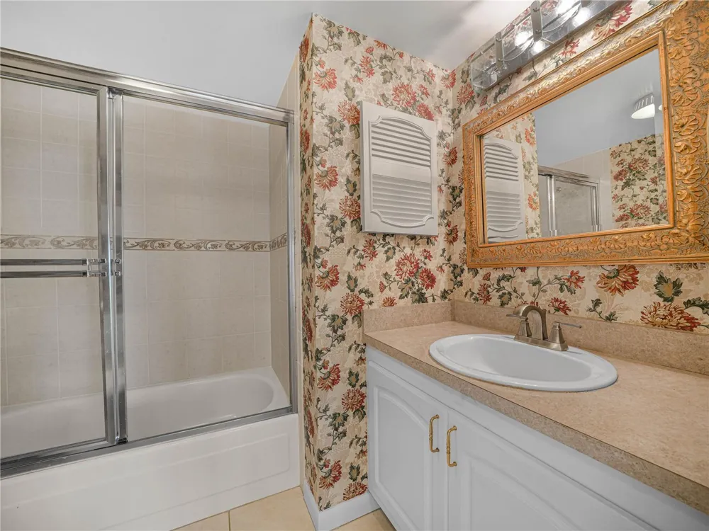 1130 LAKE PARKER AVENUE #A308 Lakeland, FL 33805