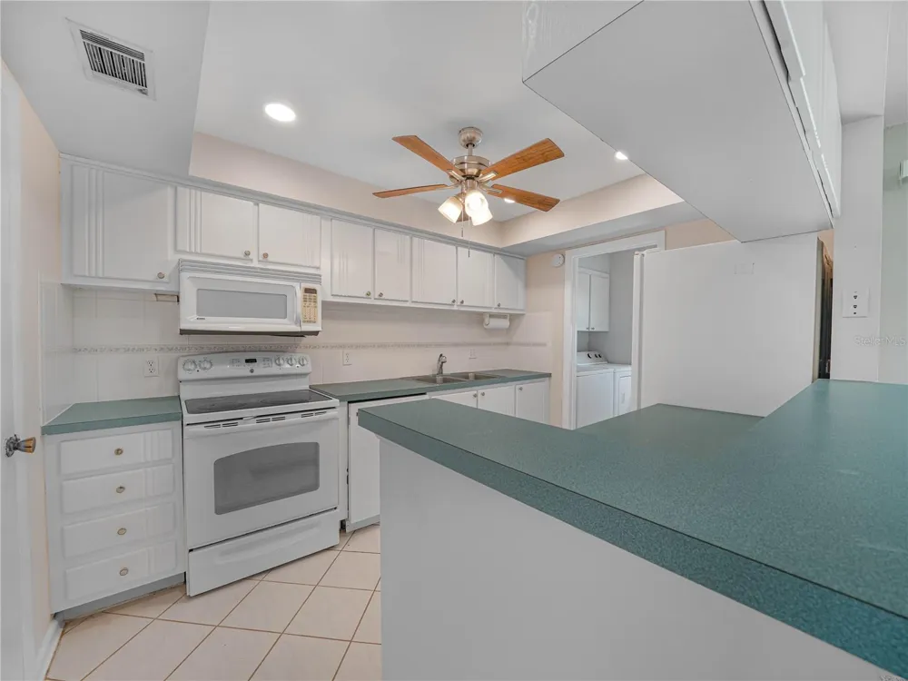 1130 LAKE PARKER AVENUE #A308 Lakeland, FL 33805
