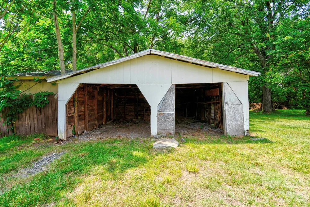1813 Saint Marks Church Road Crouse, NC 28033