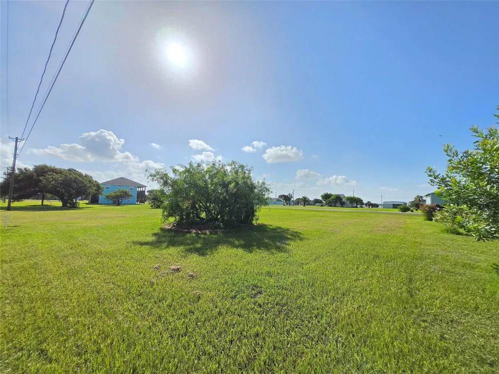 588 Bayview Drive Palacios, TX 77465