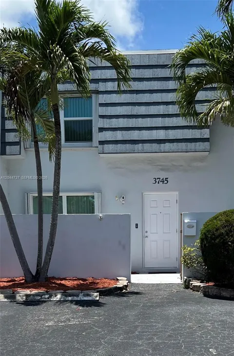 3745 SW 59th Ave #124