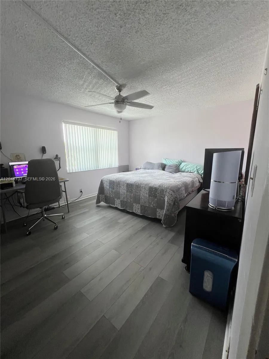 3745 SW 59th Ave #124 Davie, FL 33314