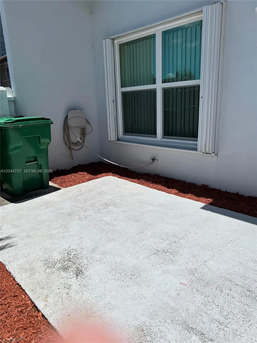 3745 SW 59th Ave #124 Davie, FL 33314