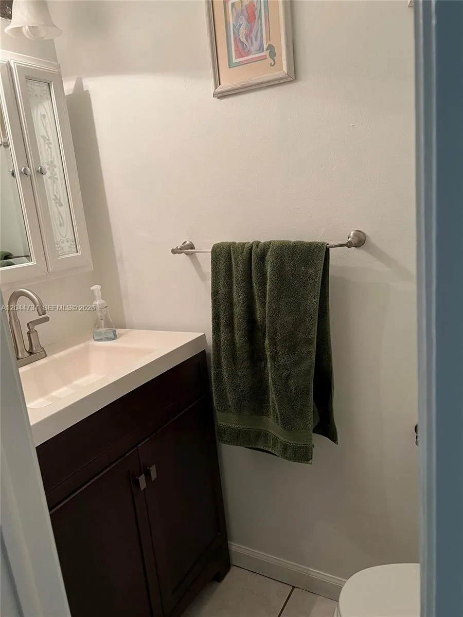 3745 SW 59th Ave #124 Davie, FL 33314