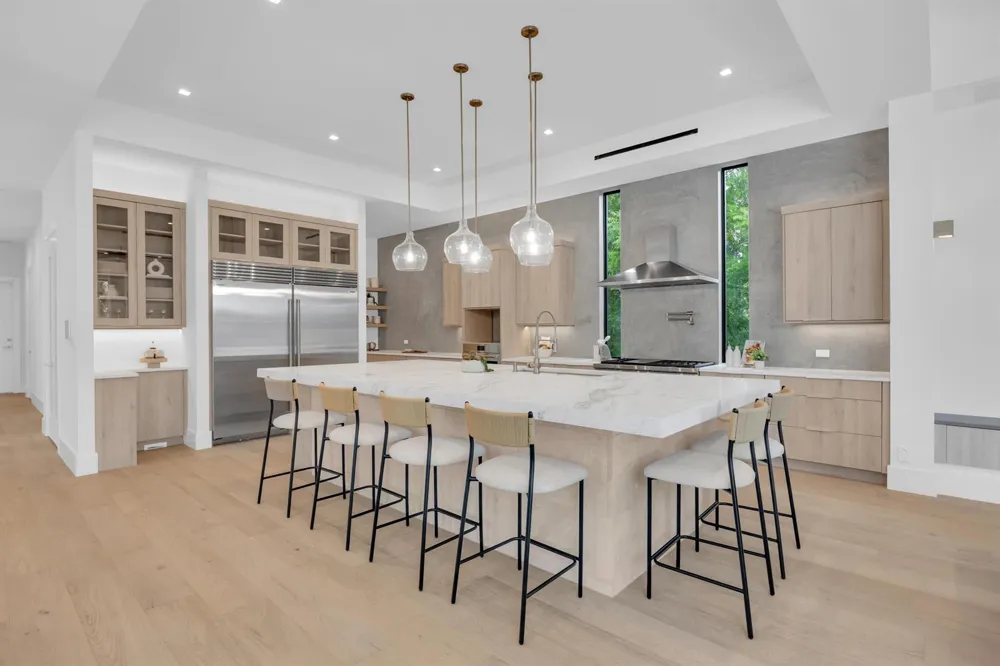 19175 W Riverside Drive Tequesta, FL 33469