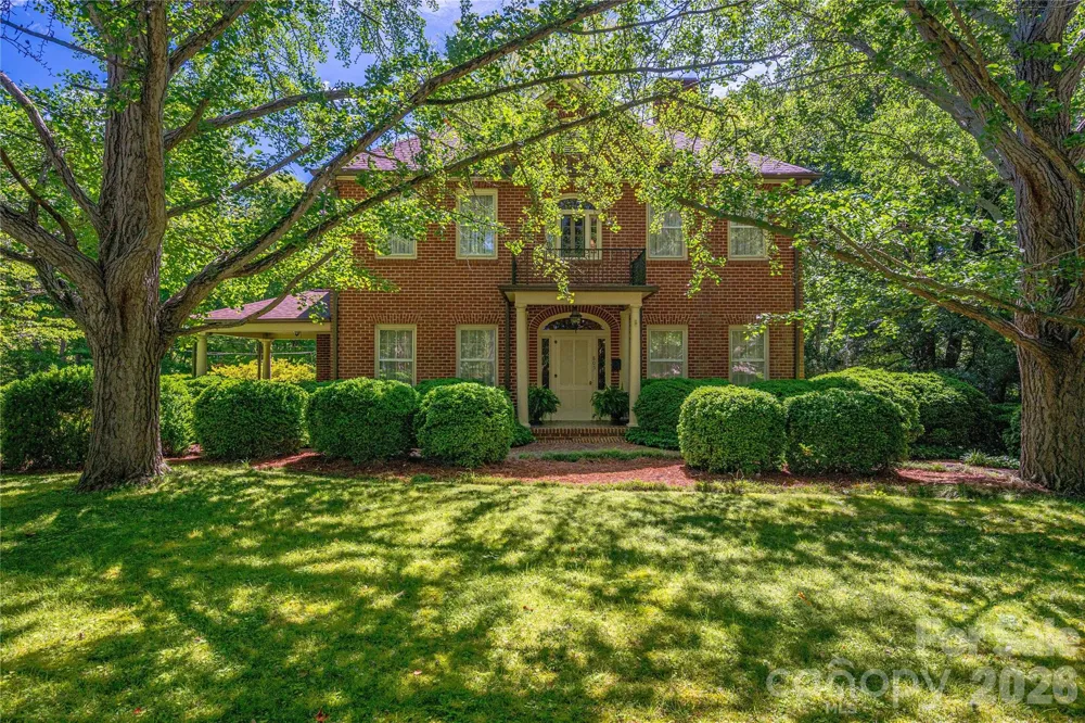 805 S Aspen Street Lincolnton, NC 28092