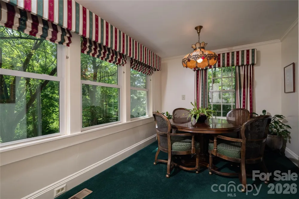 805 S Aspen Street Lincolnton, NC 28092