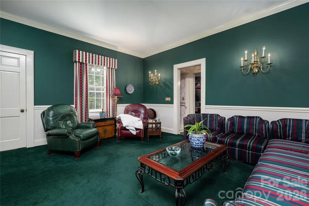805 S Aspen Street Lincolnton, NC 28092
