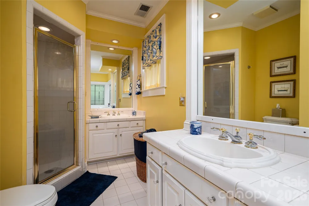 805 S Aspen Street Lincolnton, NC 28092