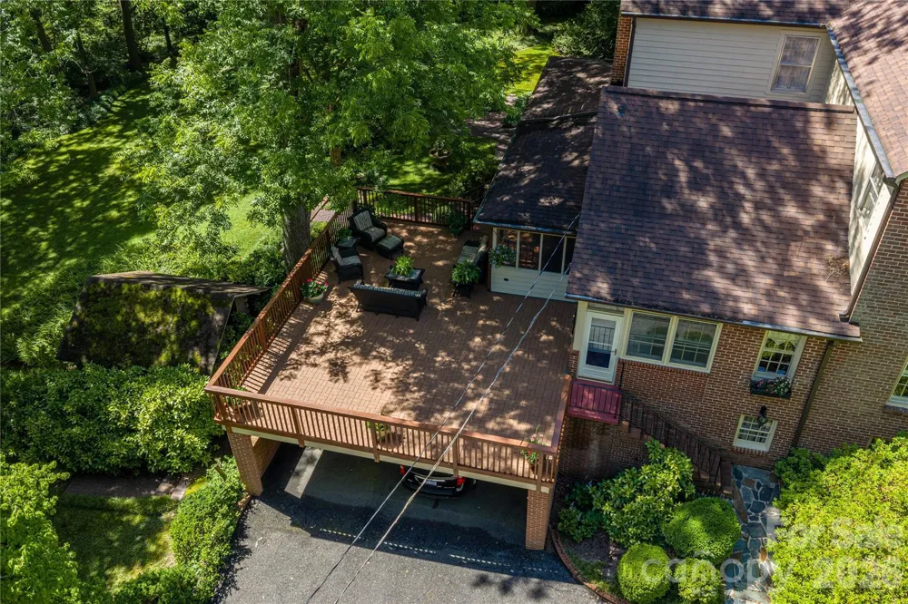805 S Aspen Street Lincolnton, NC 28092