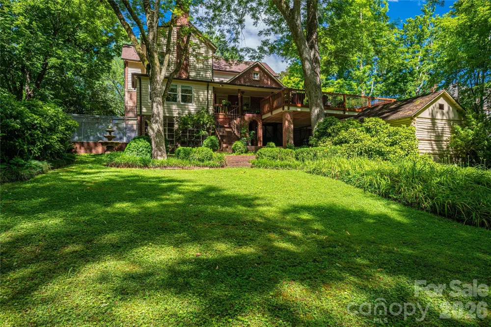 805 S Aspen Street Lincolnton, NC 28092