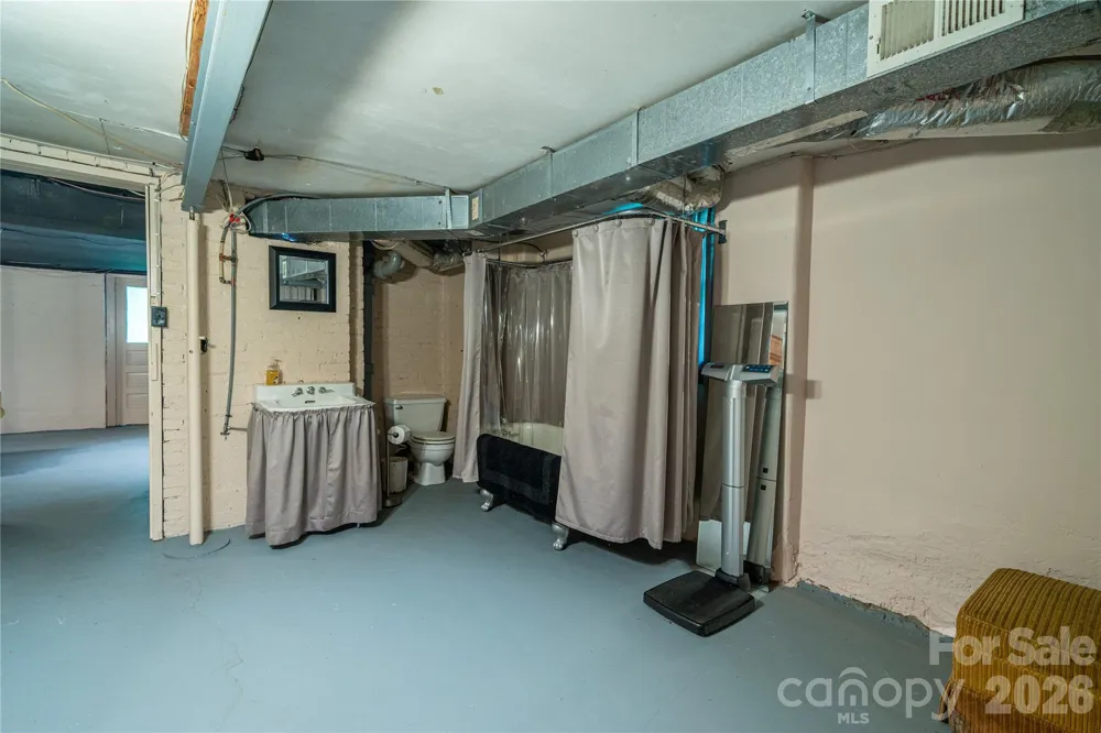 805 S Aspen Street Lincolnton, NC 28092