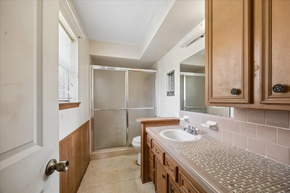 10032 Highway 105 Brenham, TX 77833