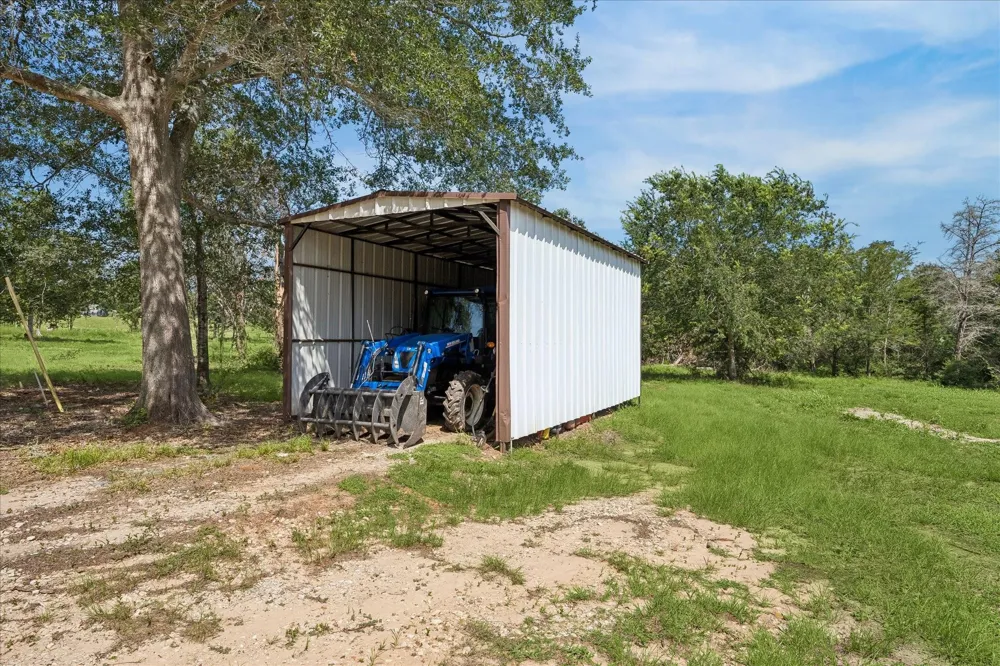 10032 Highway 105 Brenham, TX 77833