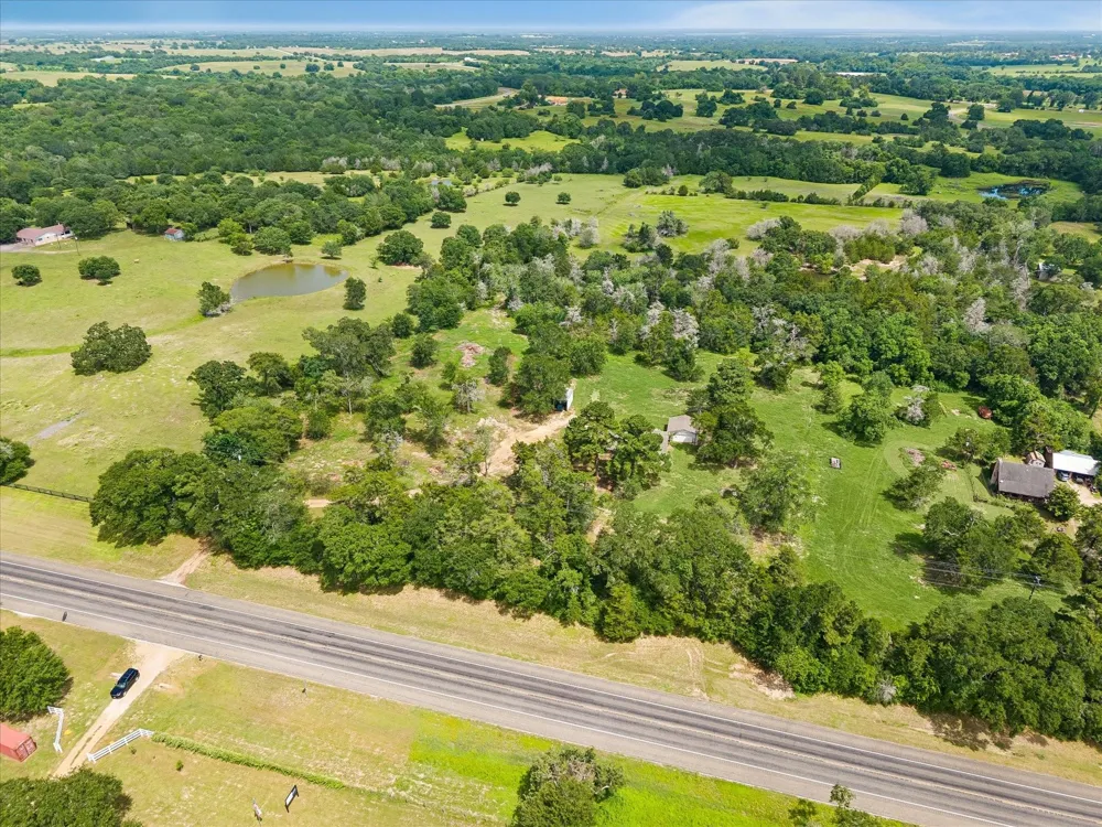 10032 Highway 105 Brenham, TX 77833