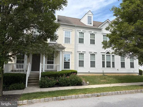 1108 HARDING CIRCLE
