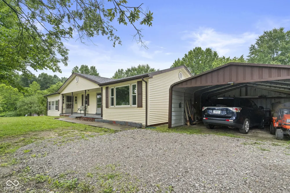 4907 E Lovers Lane Lexington, IN 47138