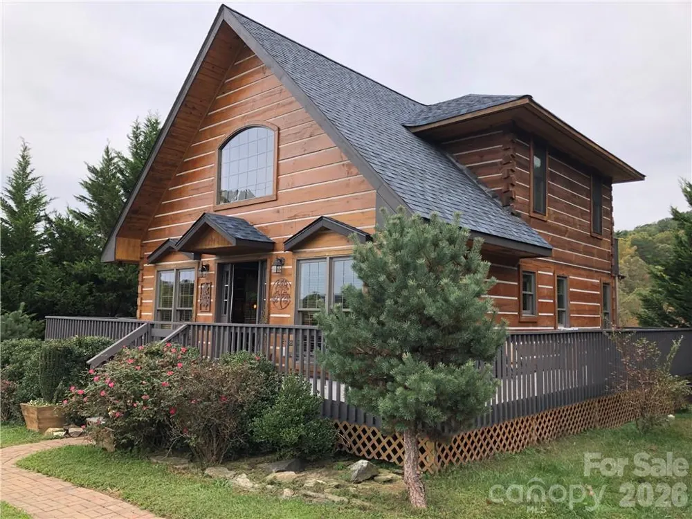 836 Burney Mountain Road Fletcher, NC 28732