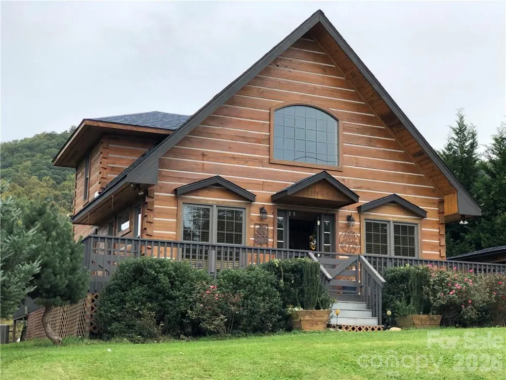 836 Burney Mountain Road Fletcher, NC 28732