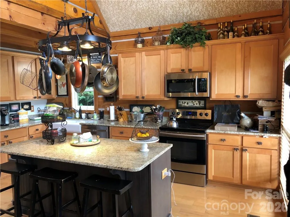 836 Burney Mountain Road Fletcher, NC 28732