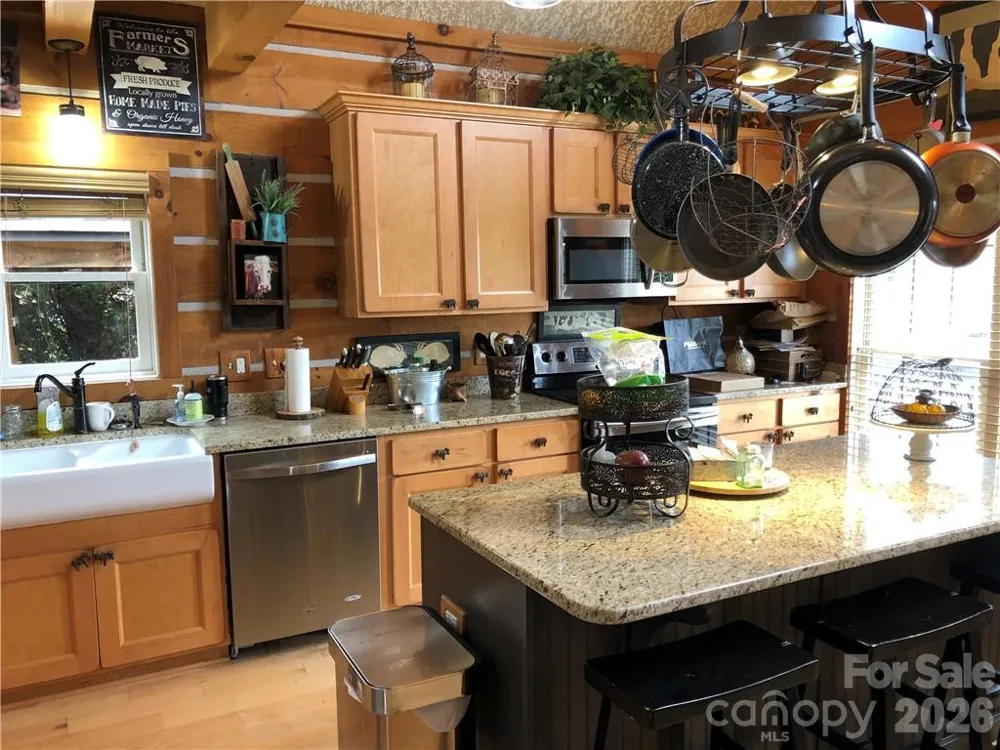 836 Burney Mountain Road Fletcher, NC 28732