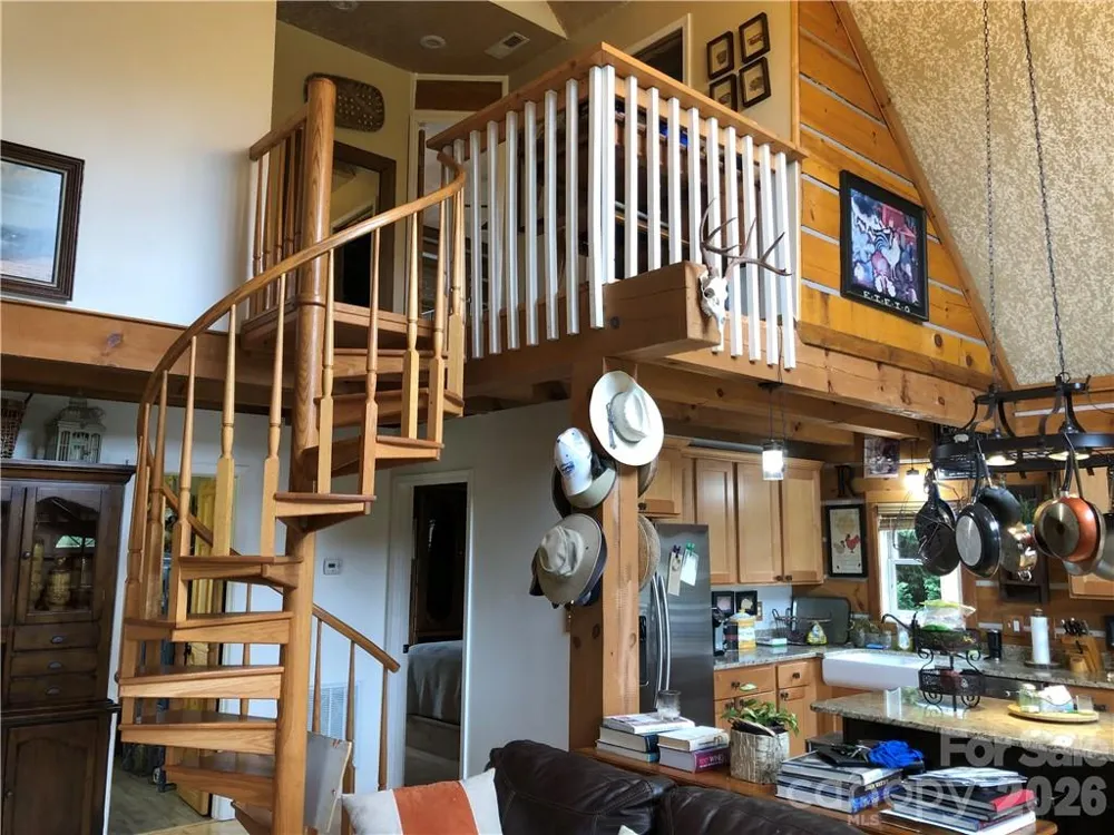 836 Burney Mountain Road Fletcher, NC 28732
