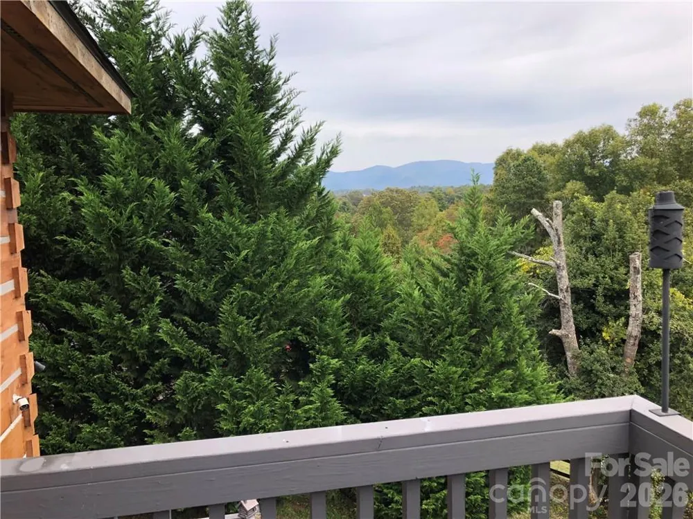 836 Burney Mountain Road Fletcher, NC 28732