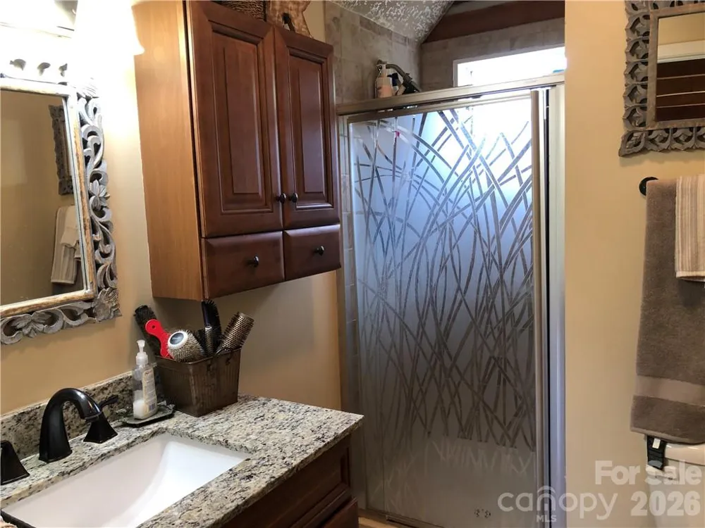 836 Burney Mountain Road Fletcher, NC 28732