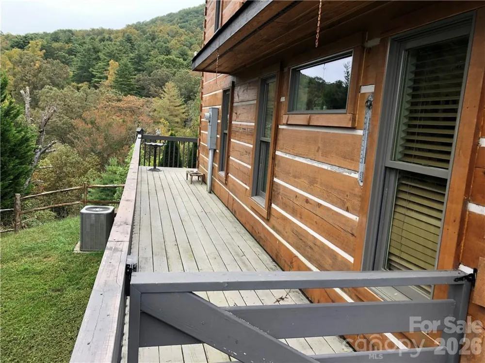 836 Burney Mountain Road Fletcher, NC 28732