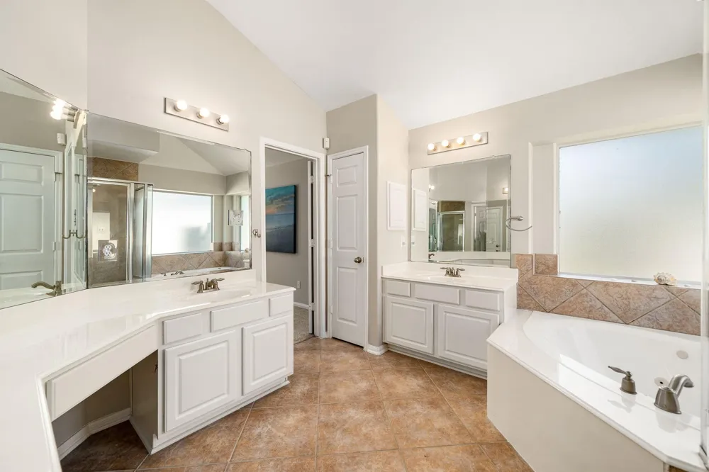 321 Holly Branch Lane Kemah, TX 77565