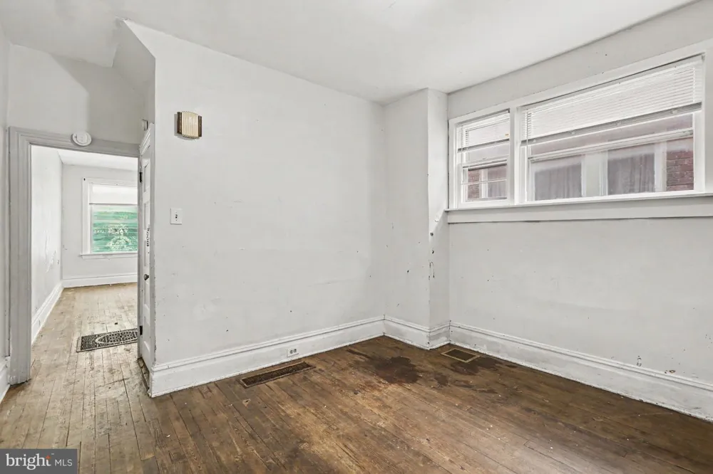 157 ROYAL TERRACE Harrisburg, PA 17103