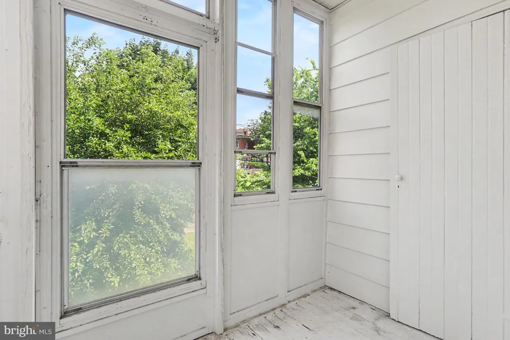157 ROYAL TERRACE Harrisburg, PA 17103