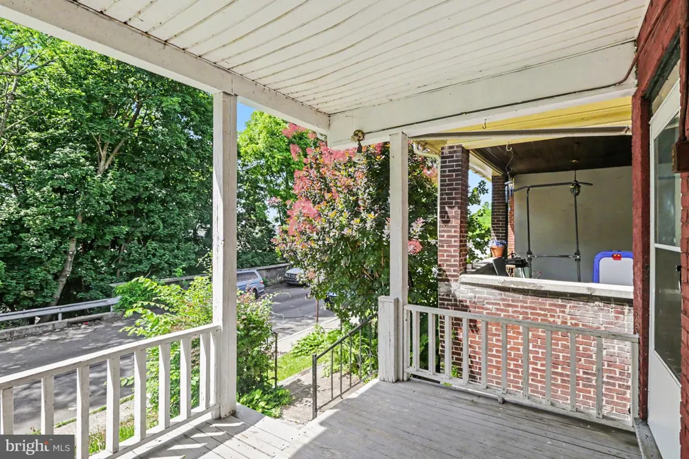 157 ROYAL TERRACE Harrisburg, PA 17103