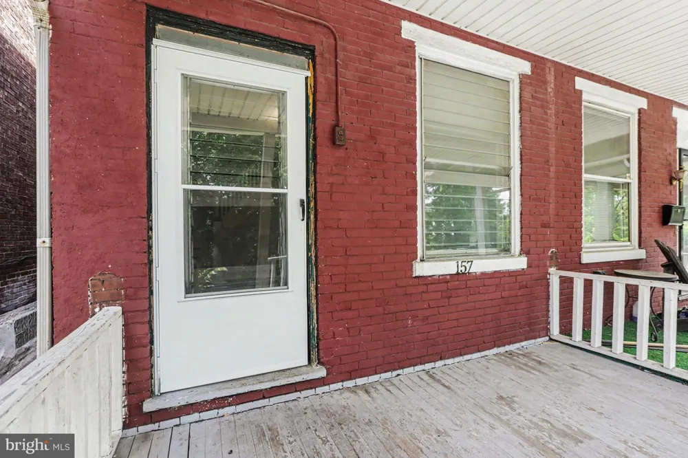 157 ROYAL TERRACE Harrisburg, PA 17103
