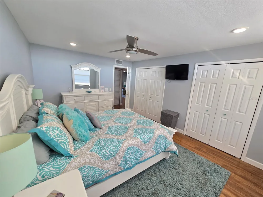 7600 SUN ISLAND DRIVE S #306 South Pasadena, FL 33707