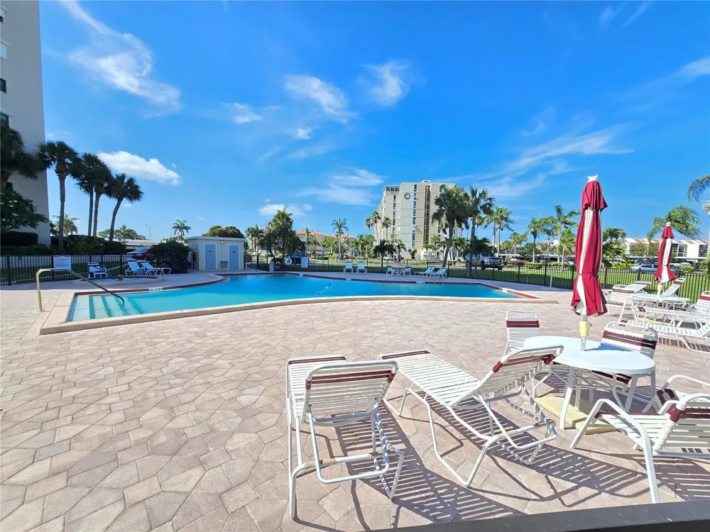 7600 SUN ISLAND DRIVE S #306 South Pasadena, FL 33707