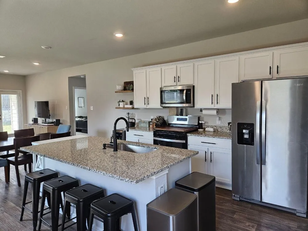 201 Elbow Bush Cove Kyle, TX 78640