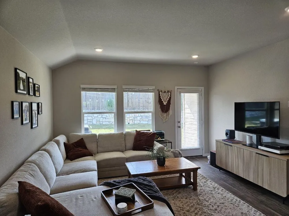 201 Elbow Bush Cove Kyle, TX 78640