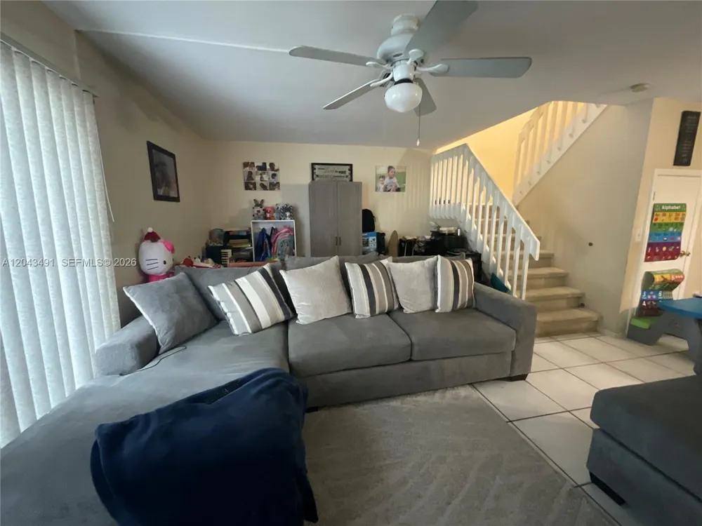 1209 Sussex Dr North Lauderdale, FL 33068
