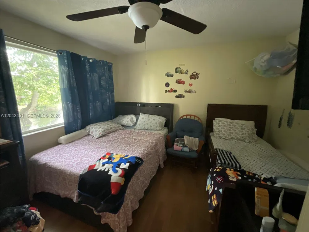 1209 Sussex Dr North Lauderdale, FL 33068