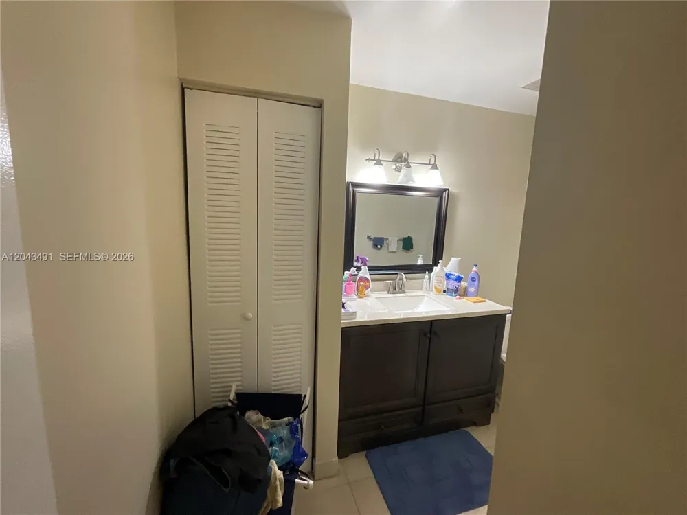 1209 Sussex Dr North Lauderdale, FL 33068
