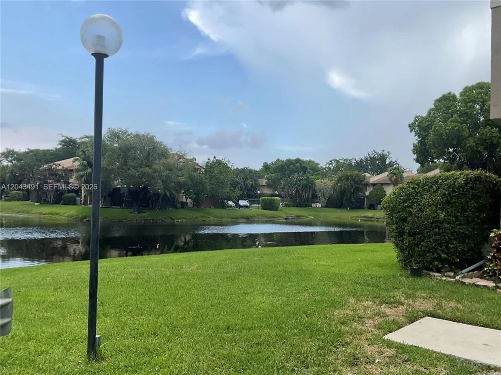 1209 Sussex Dr North Lauderdale, FL 33068
