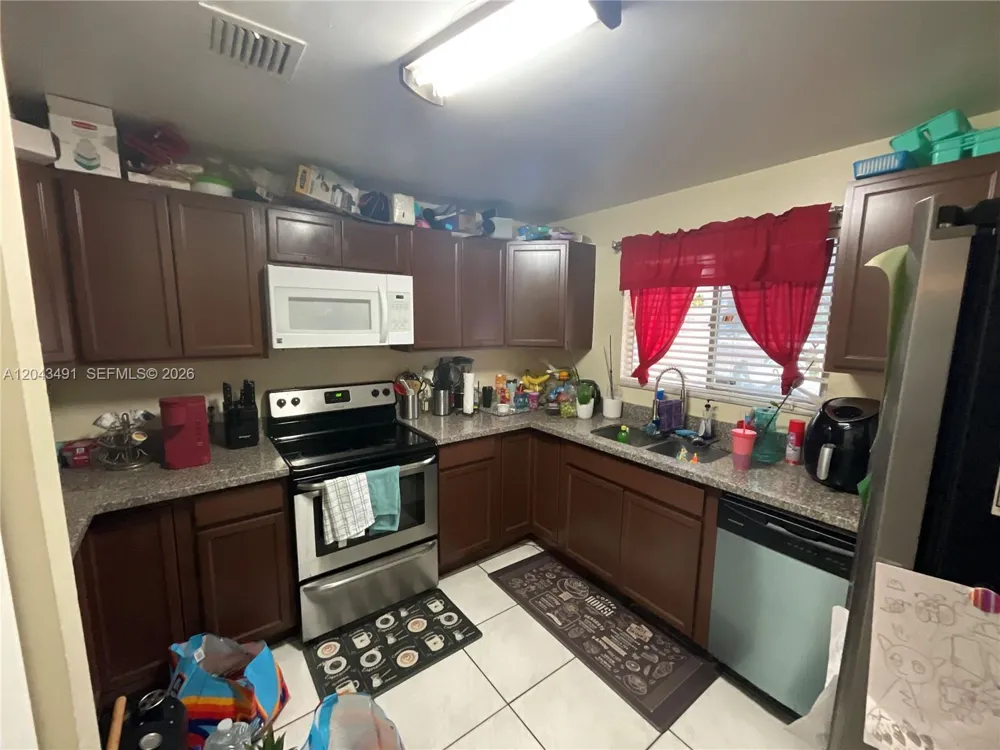 1209 Sussex Dr North Lauderdale, FL 33068