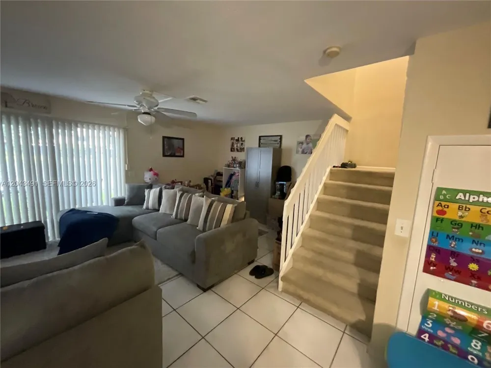 1209 Sussex Dr North Lauderdale, FL 33068