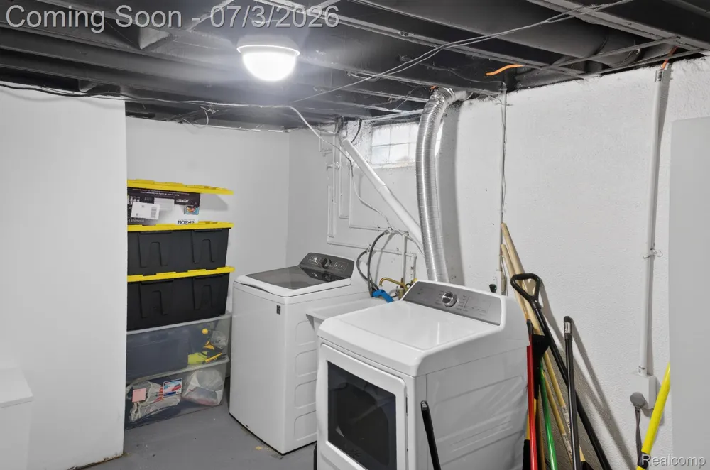 21326 Ithaca Avenue Royal Oak Charter Township, MI 48220