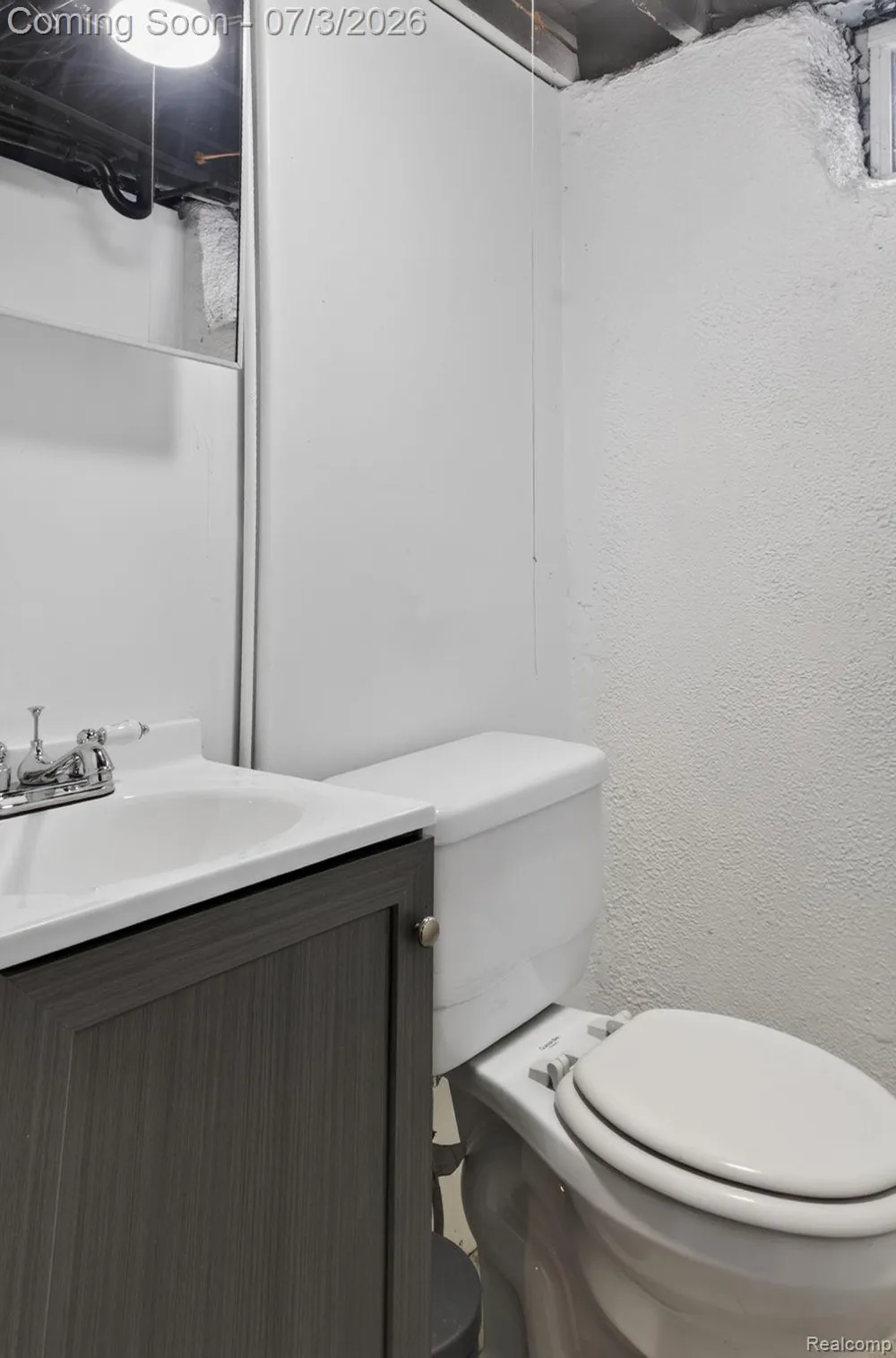 21326 Ithaca Avenue Royal Oak Charter Township, MI 48220