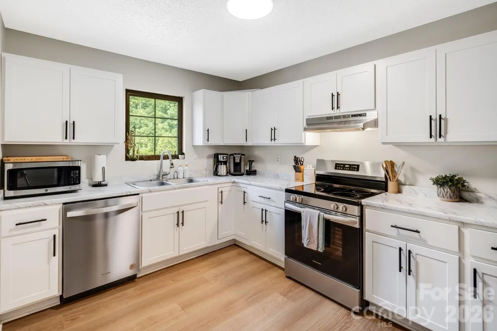 950 Main Street #5 Chimney Rock, NC 28720